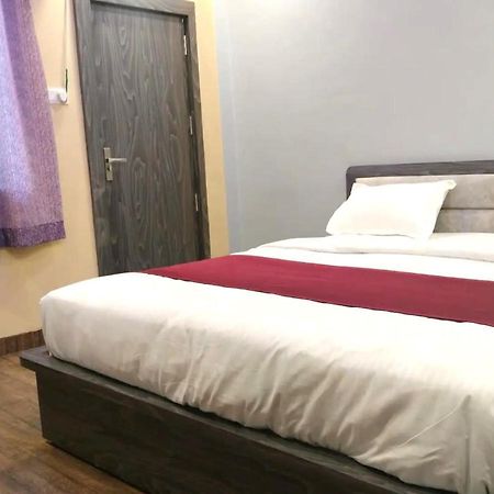 Baba Hotel Shāmpur Dış mekan fotoğraf