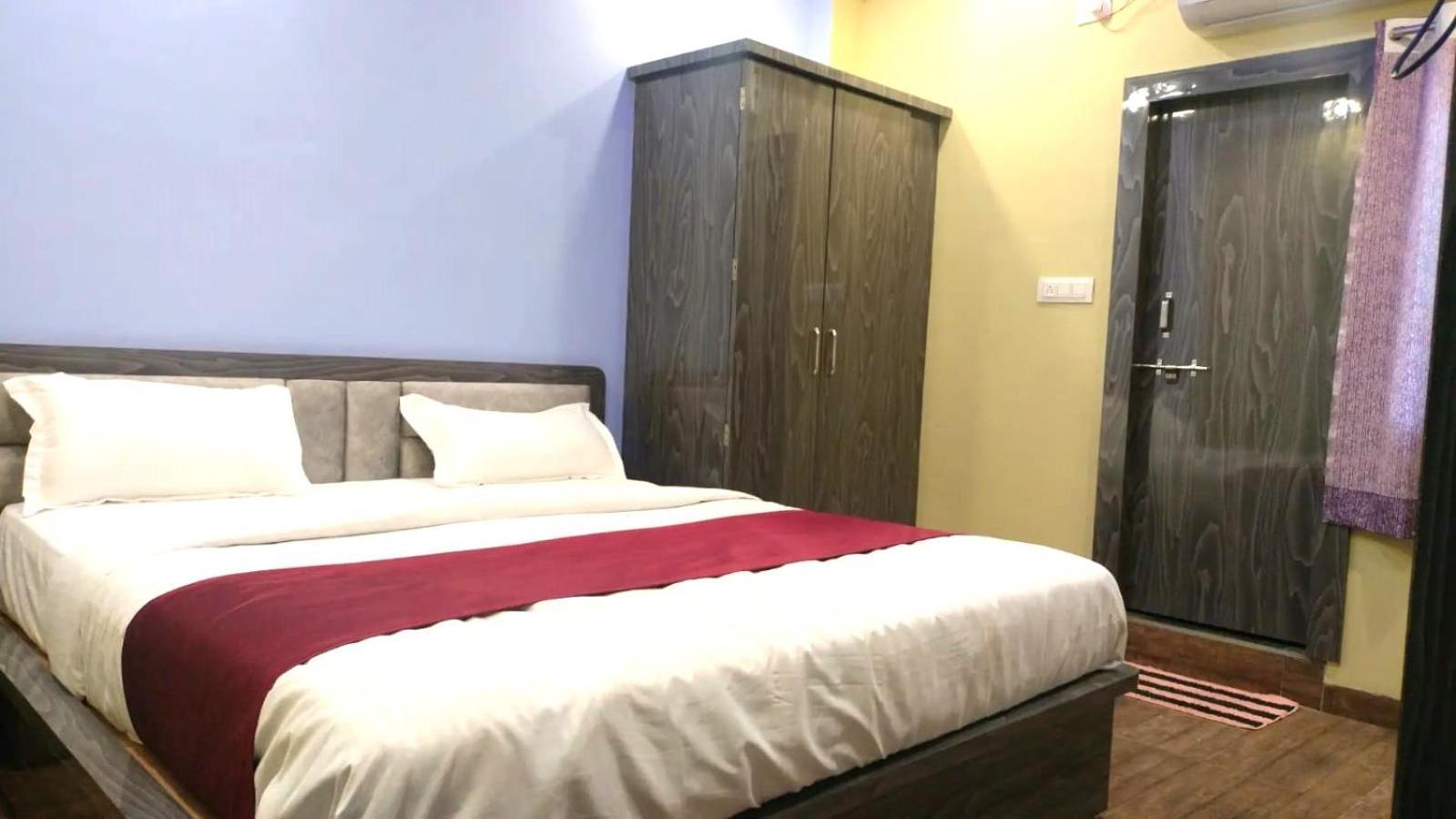 Baba Hotel Shāmpur Dış mekan fotoğraf